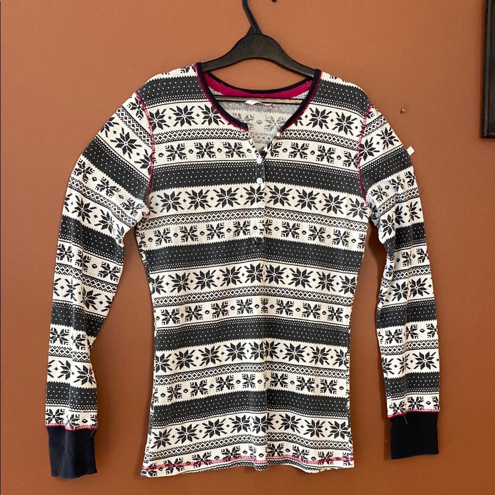 La Vie en Rose long sleeved waffle shirt in size Medium.